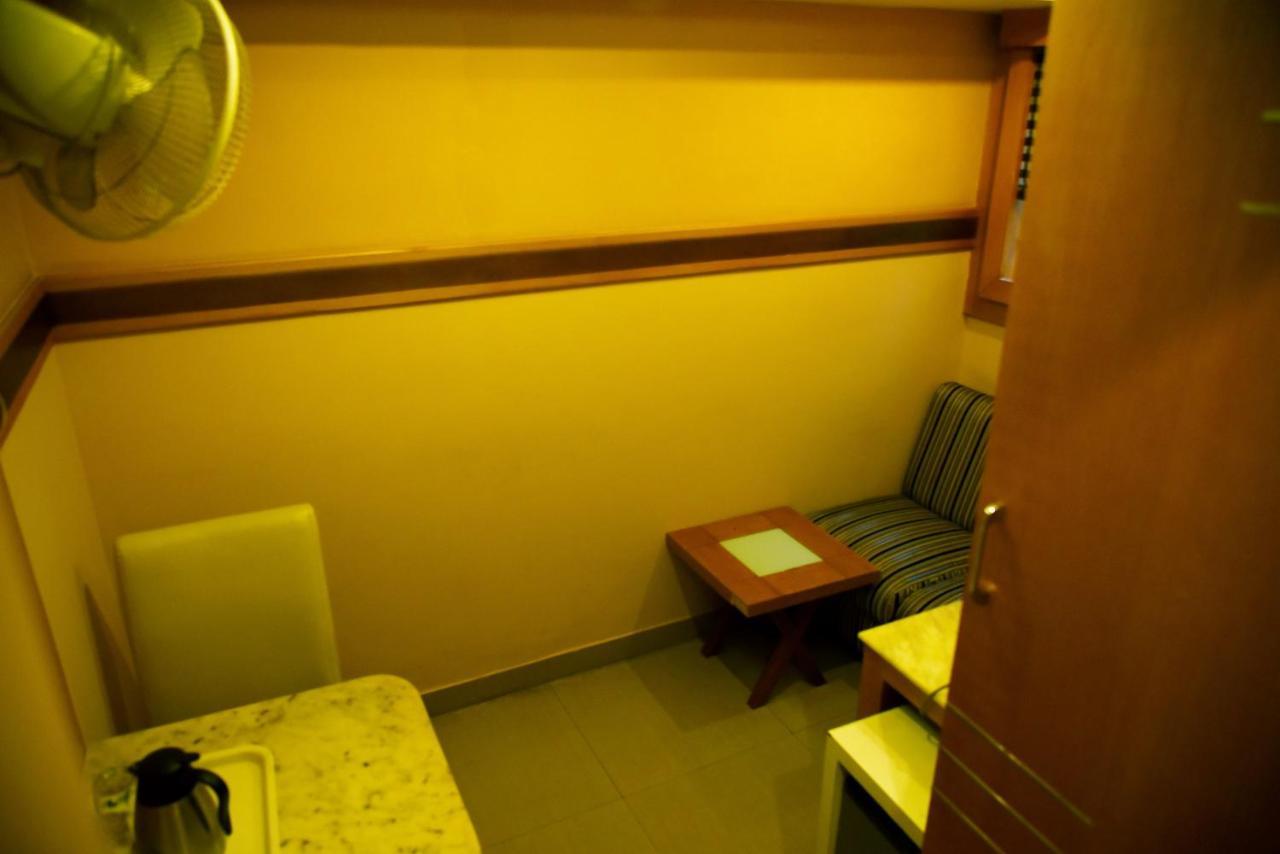 Hotel Grand Choice Bangalore Esterno foto