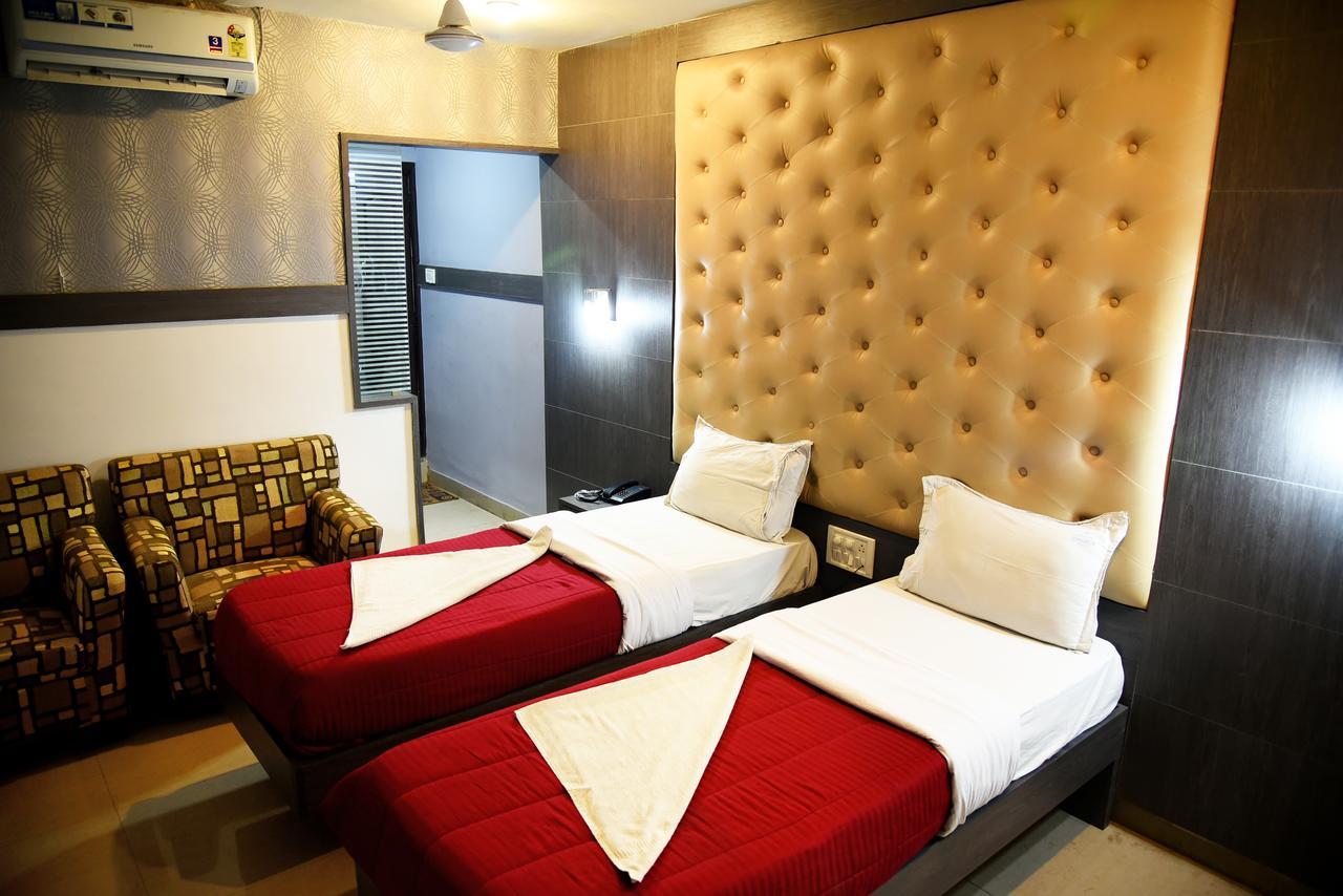 Hotel Grand Choice Bangalore Esterno foto