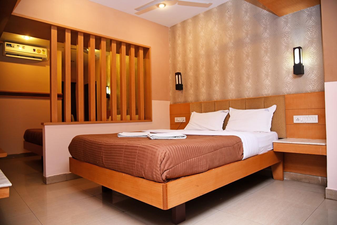Hotel Grand Choice Bangalore Esterno foto